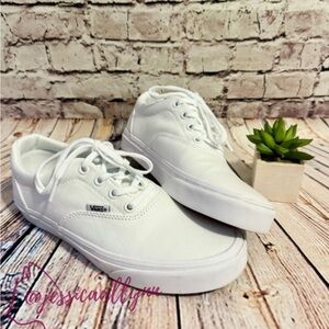 Vans | Off the Wall Vans white canvas sneakers women’s 7.5 true white lace up